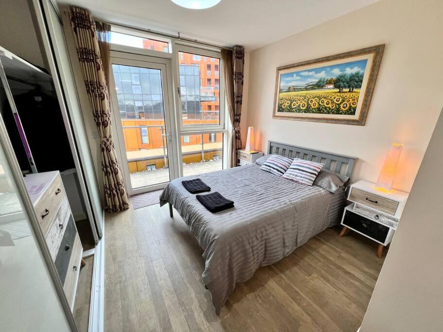 Apartament Luxury 5* Penthouse Greenwich Sleep 9 With Parking